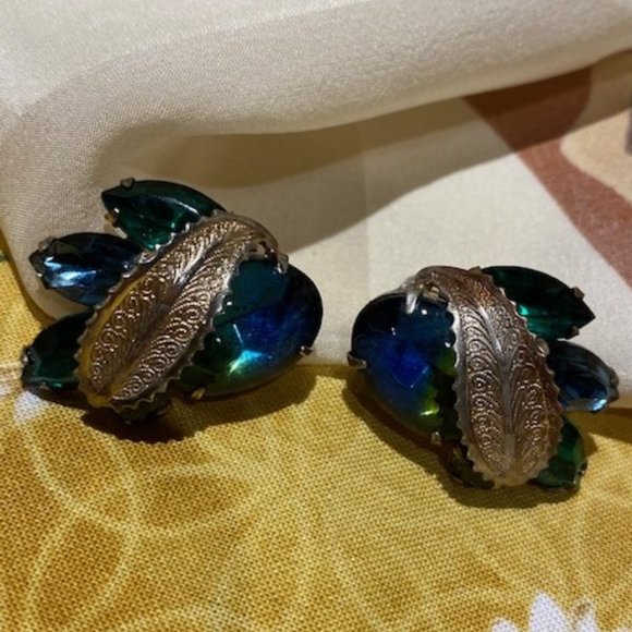 VTG WEISS Blue Green Rhinestone Glass Belly Jelly EARRINGS - Picture 3 of 10
